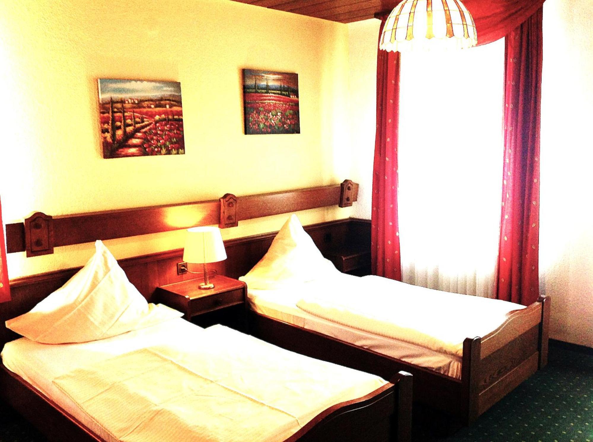 Landhotel Adler Selters  Экстерьер фото